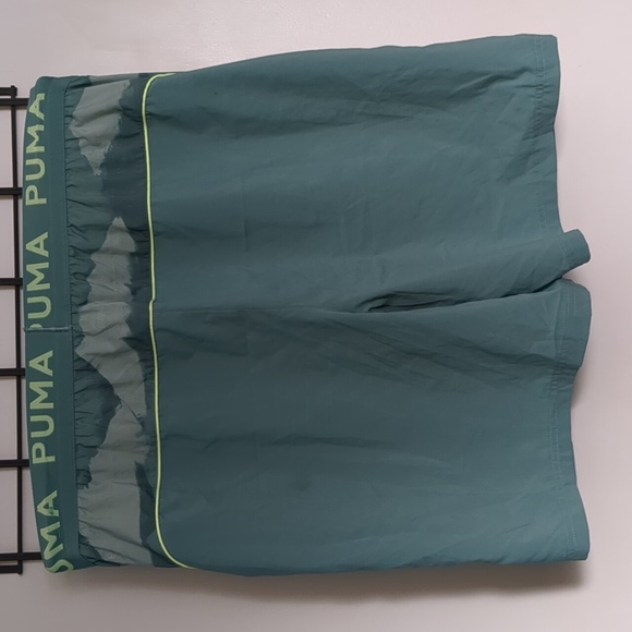 Men's Puma gym shorts - Picture 2 of 3